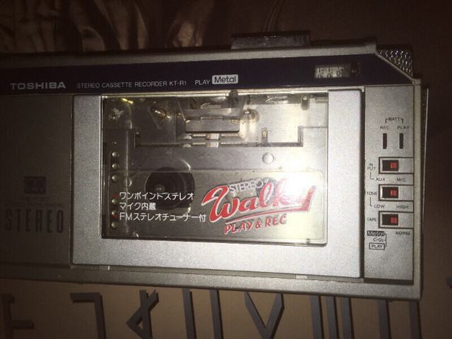 Walkman Toshiba radio Fm Cassette dans Art et objets de collection  à Longueuil/Rive Sud