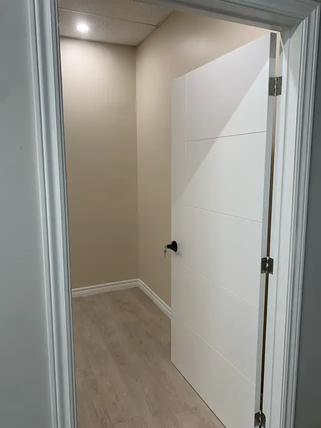 Premium Private Treatment Room | Ajax