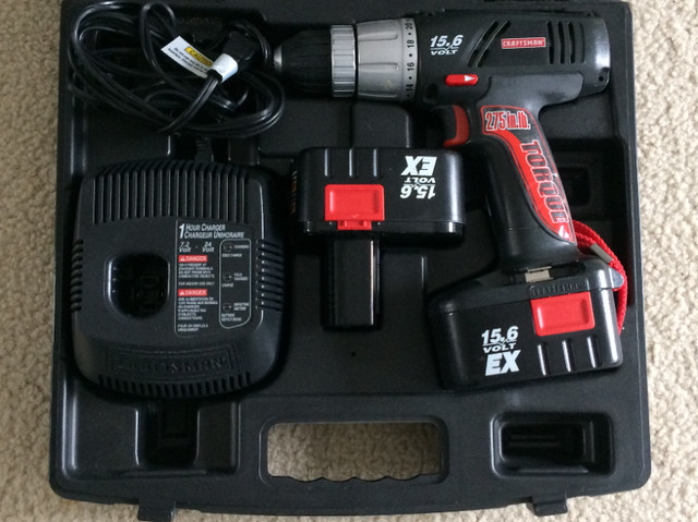 Craftsman 15.6 volt cordless drill kit in Power Tools in Bedford