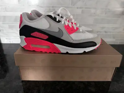 BRAND NEW NIKE AIR MAX 90 INFRARED 2010 RELEASE, View more