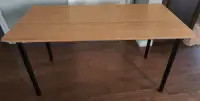 Table IKEA ANFALLARE  avec pattes ADILS noires, bureau