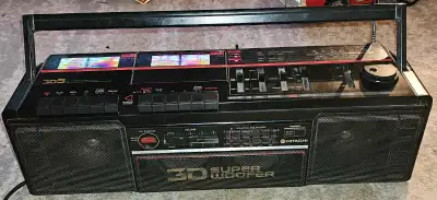 1980s Hitachi TRK-3D5 works, View more