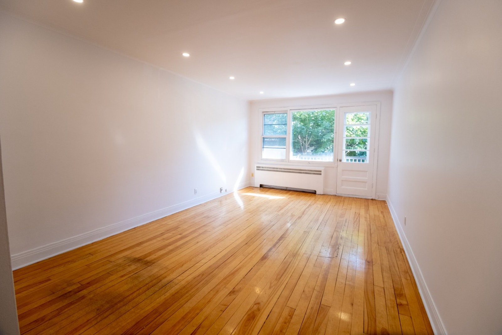 Tres grand appartement - Very spacious  3 1/2 (Cote-Des-Neiges) — photo 2