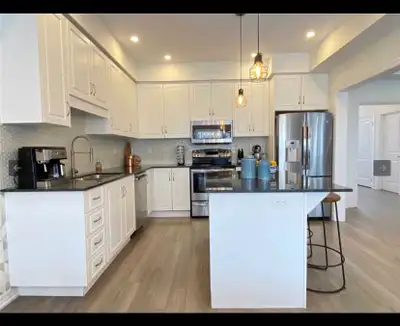 ‍♀️One person per room Two rooms available with two big closets Shared laundry Shared washroom with...