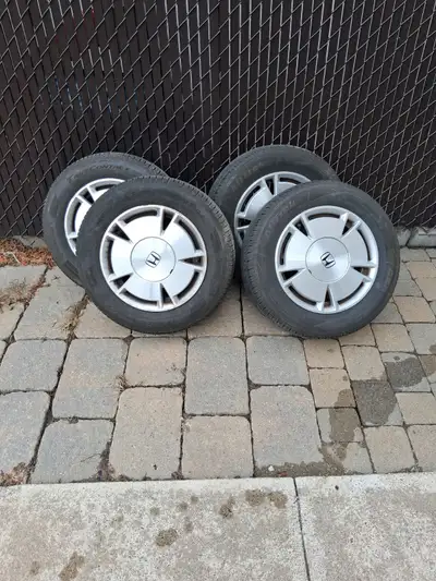 4 summer tires on steel rims 195 65 15