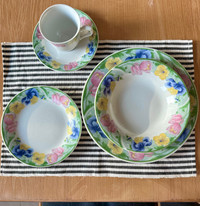 Vintage dinnerware set 