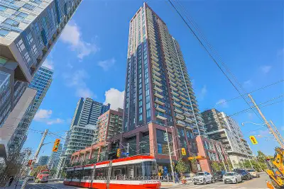 1 Bedroom Condo Unit in Daniels Artwork Building. Brand new, grear floor plan. Fantastic amenities w...