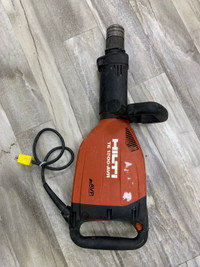 Hilti TE 1500 AVR Jack Hammer (with case and bits)