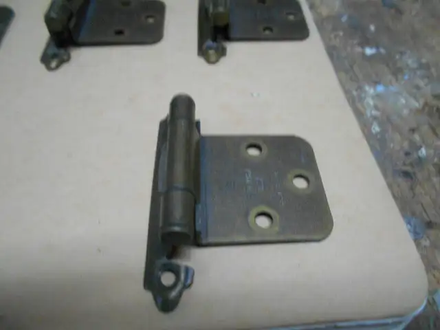 1-LOT DE 8 PENTURES,METAL-BRONZE,POUR PORTES D ARMOIRES. in Cabinets & Countertops in Longueuil / South Shore - Image 3