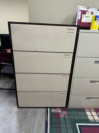 Filing cabinet (legal size)