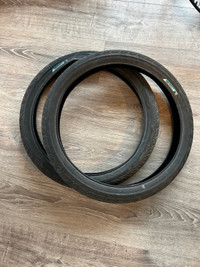Merritt Option tire, 2.35”