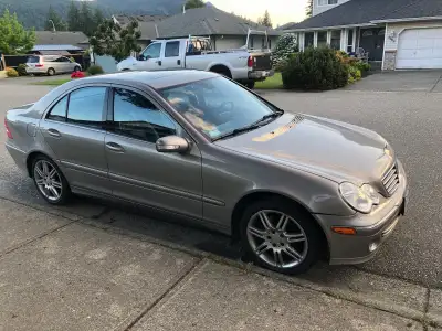 2007 C280w Mercedes Avantgarde model 195,000 km - Recent oil change. Newer tires. Updated fuel pump,...