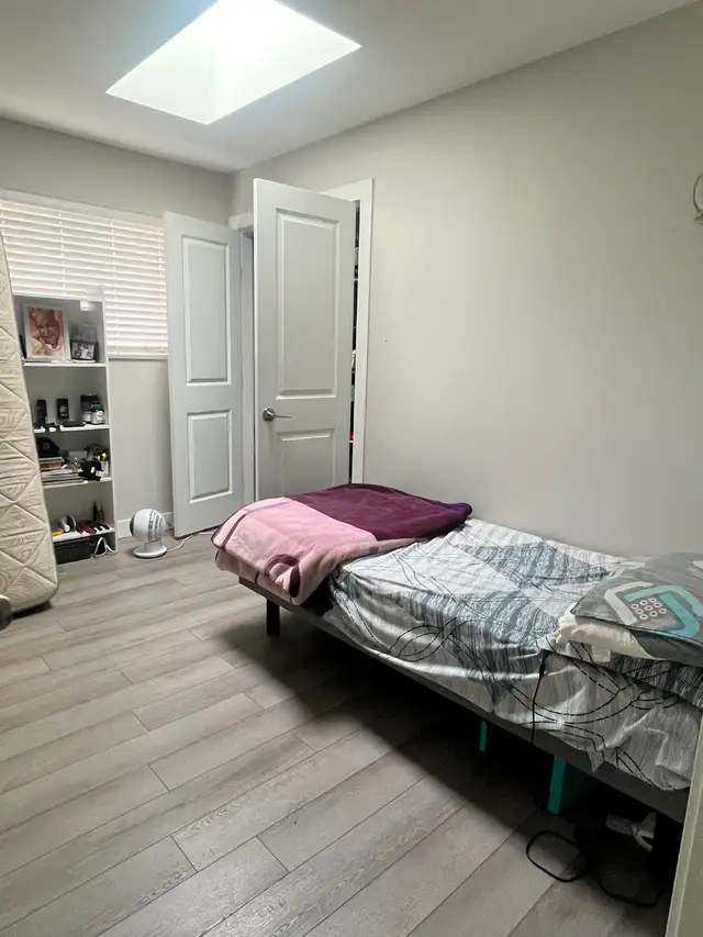 Private Room in Burnaby Metrotown in Room Rentals & Roommates in Burnaby/New Westminster - Image 3
