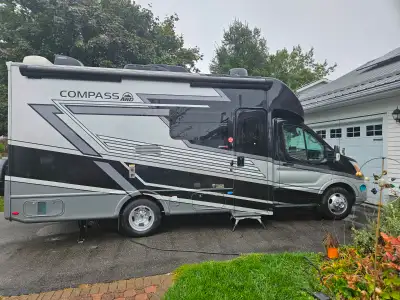 2023 Thor Compass 23tw will maintain. Does come with extended warranty July 2030 or 160000km. Sal Pr...