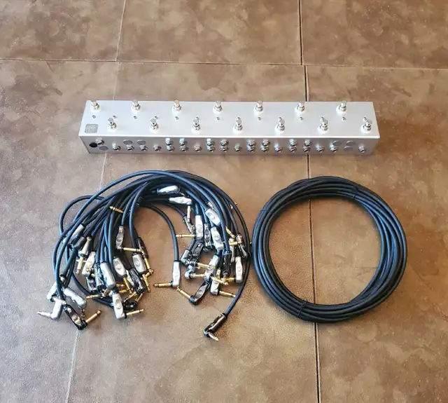 Road Rage - 12 Loop/Switcher/True Bypass + 24 Guitar Cables in Amps & Pedals in Mississauga / Peel Region - Image 5