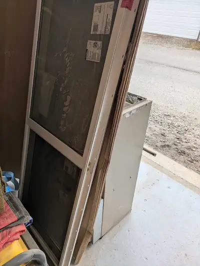 Brand new window for sale Didn't end up needing for home reno project.