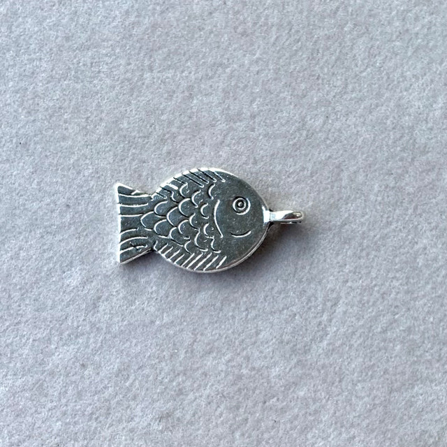 208 Fish Pendants in Hobbies & Crafts in London - Image 2