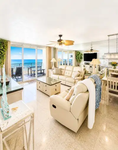 ☀️ AOÛT EN FLORIDE — LUXUEUX CONDO FACE À L’OCÉAN +Disney, View more
