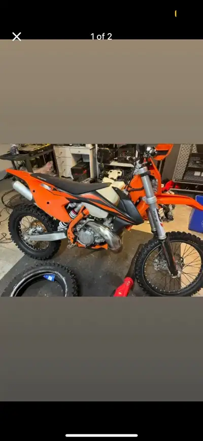 150 hrs. 2 top ends. Fuel pump. Great bike. Serviced suspension. No trades. 4169893877