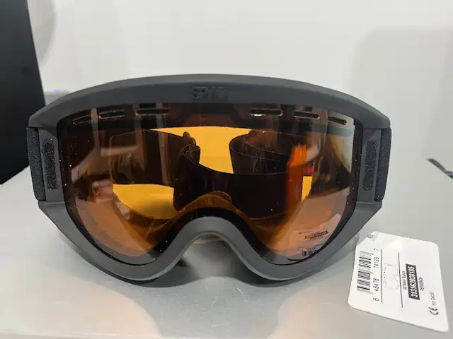 Lunettes de sports d'hiver pour adulte in Ski in Lévis - Image 4