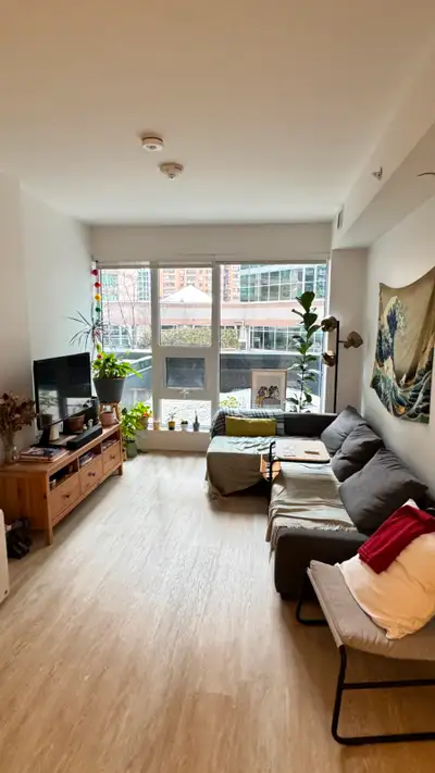 Private Room with Ensuite in Modern Downtown Toronto Condo