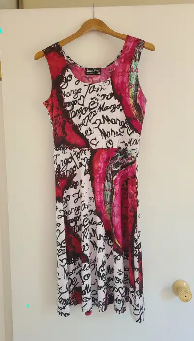 Cute, sleeveless summer dresses, View more