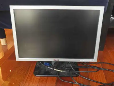 Dell 19" Widescreen LCD Monitor, View more