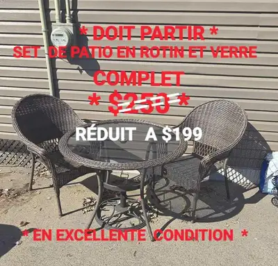 PETIT SET DE PATIO EN ROTIN ET VERRE, View more