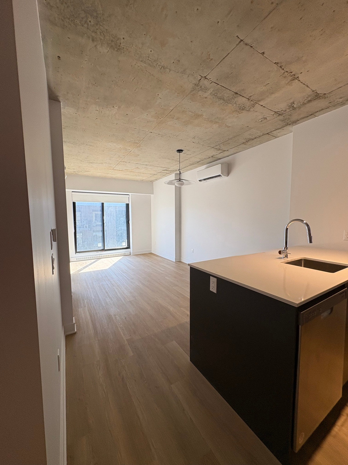 605 Rue Fullum — photo 3