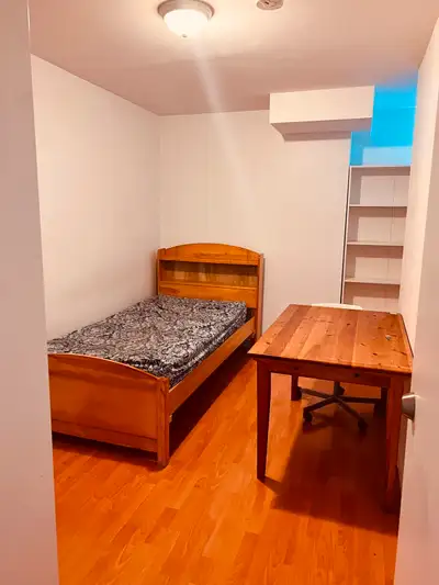 Move in August 1st Male only text or call 416-8792933 to book a showing Room in York University vill...