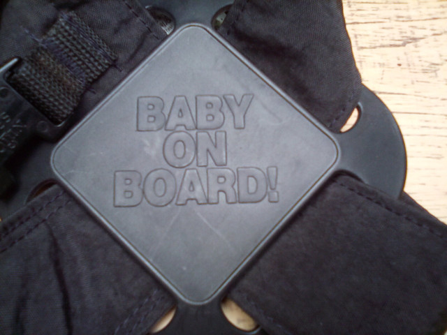 Porte bébé Safety 1st Baby carrier dans Poussettes, porte-bébés et sièges d'auto  à Laval/Rive Nord - Image 3