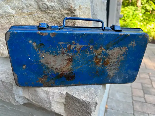 VINTAGE SNOWMOBILE ALPINE BRAND TOOL KIT ALL METAL BOX ONLY in Arts & Collectibles in Mississauga / Peel Region - Image 7