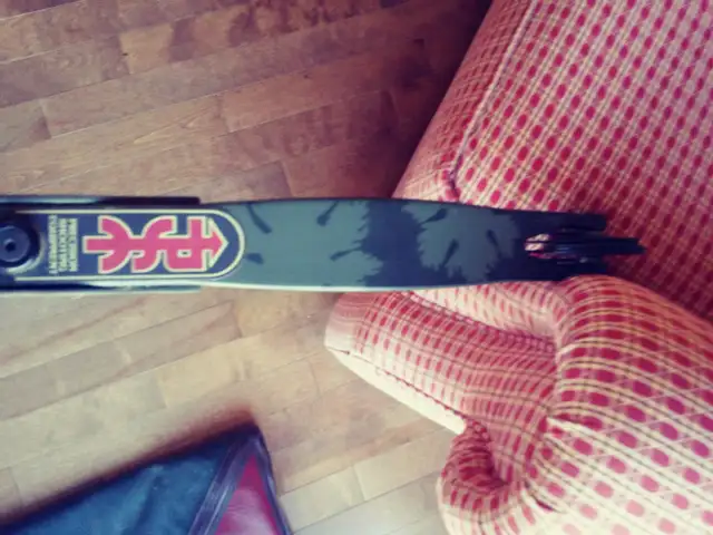 ARC DE CHASSE ET DE PRÉCISION. in Fishing, Camping & Outdoors in Saguenay - Image 7