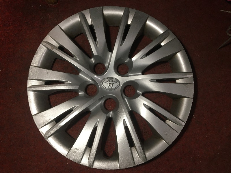 1x Toyota Camry 20122016 16 Inch Hubcap Wheel Cover 16" GENUINE Pneus et jantes Ville de