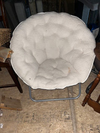 White Round Moon Chair