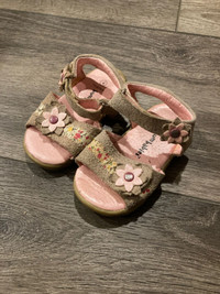 Pink girls sandals toddler 4