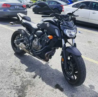 2019 Yamaha MT07, 7800ish kms. New battery, stock (brake fluid reservoir relocated), clean slate. Ru...