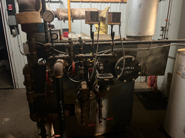Hot water/steam boiler in Other Business & Industrial in Brandon - Image 3