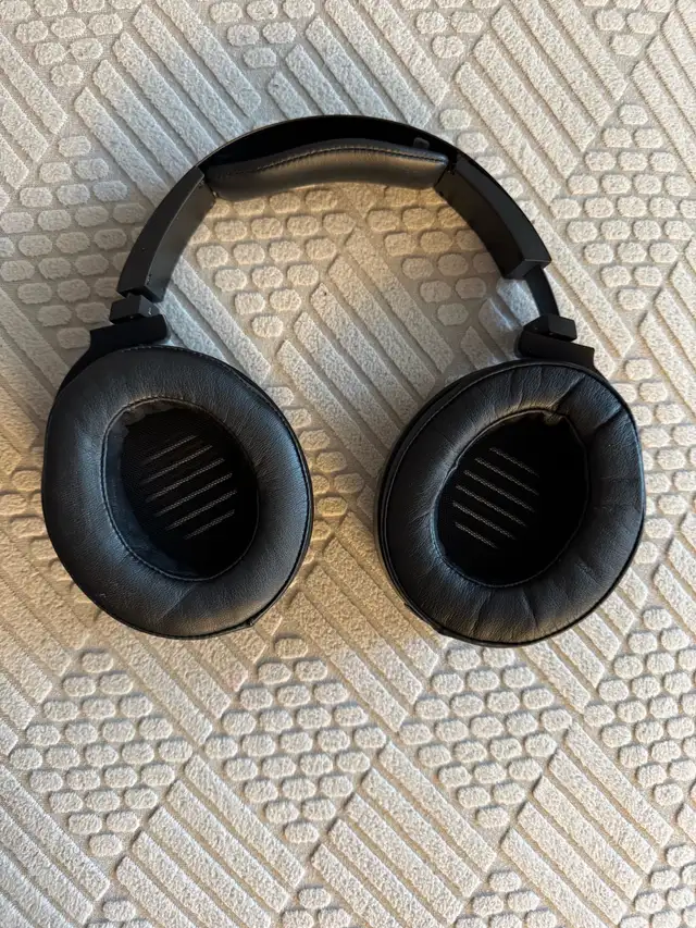 Audeze EL-8 Titanium Headphones in Headphones in City of Toronto - Image 4