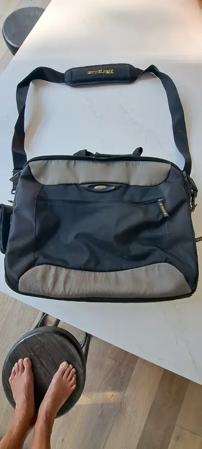 Targus Laptop/Briefcase Bag, View more