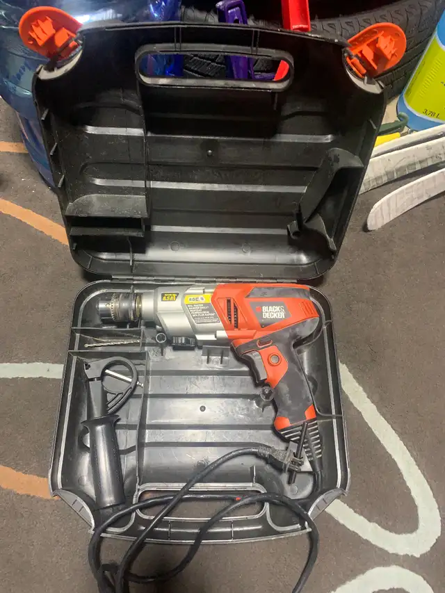 Black and decker 6.5a hammer drill in Power Tools in Kitchener / Waterloo - Image 6