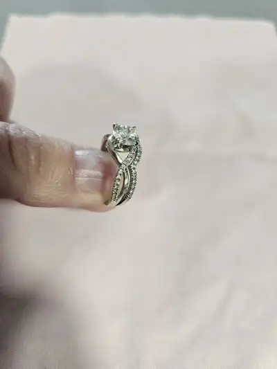 Engagement and Wedding matching rings Size 6 19kt white gold Lab-grown Diamond: VS1 - 6.38x6.44x4.02...