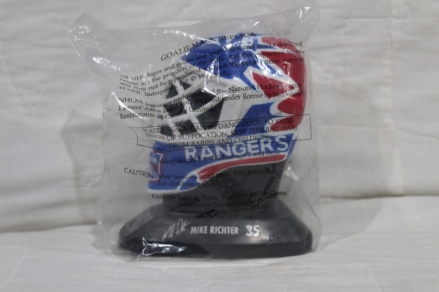 1996 NHL Goalie Mask Replicas in Arts & Collectibles in Mississauga / Peel Region - Image 3