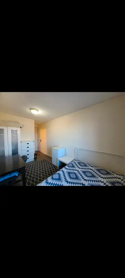 1 year lease. Rooms at York U. Minutes Walk Finch west subway Minimum lease to 31, August, 2026. ren...