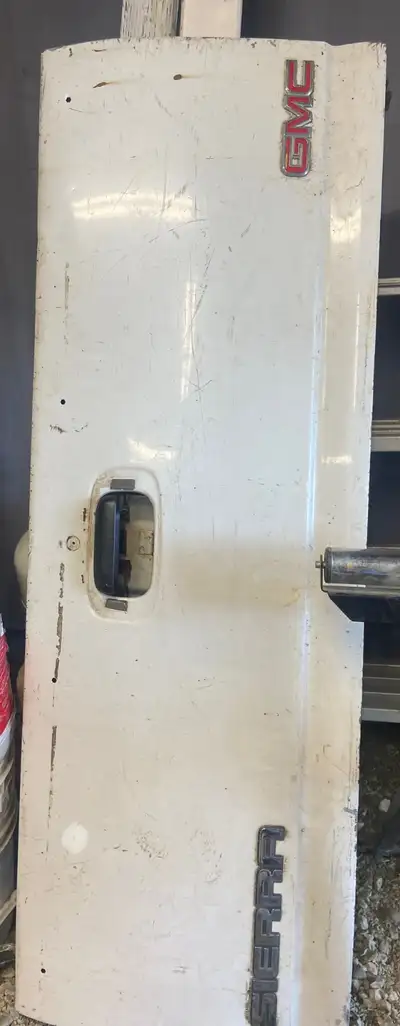90's GMC Sierra tailgate, OBO