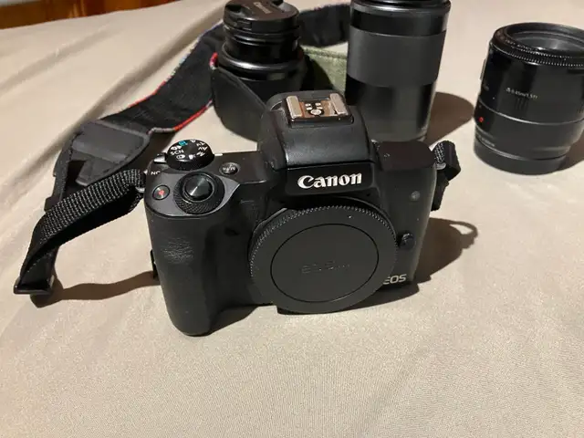 canon m50 + 3 lenses + 2 batteries