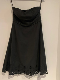 BLACK COCKTAIL DRESS / ROBE COCKTAIL NOIRE