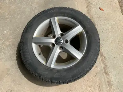 Set of 4 Pirelli Ice Zero 195 65R15 tires on alloy rims for VW Golf 2017 or similar years
