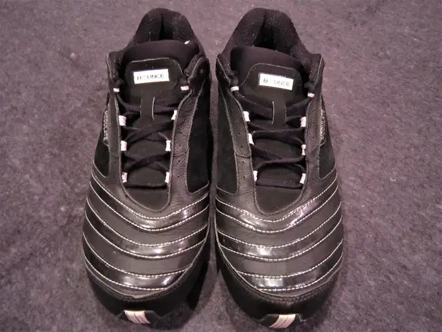 Mens adidas BOUNCE Running Shoes Size 10 in Men's Shoes in Oakville / Halton Region - Image 2