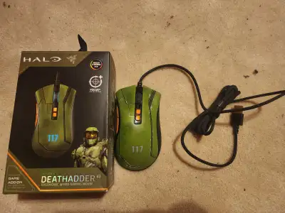 RAZER - DeathAdder V2 (Halo Infinite Edition) Gaming Mouse, View more